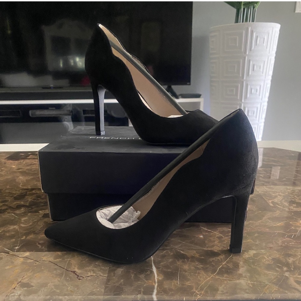 French Connection Black Scalloped Pointed Toe Pumps Suede Heels FCSLLP-07BSDS 7